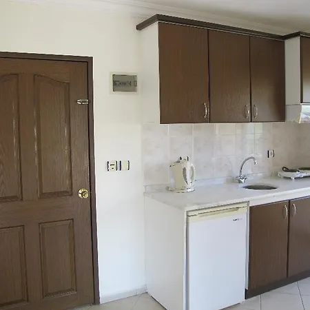 ليمان أبارت